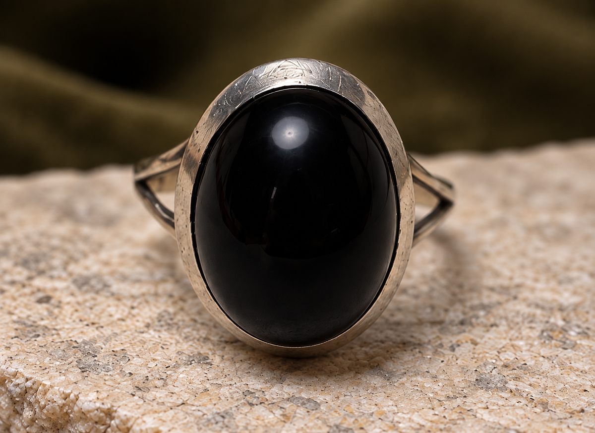 Inel din argint cu onix, diametru interior 19 mm